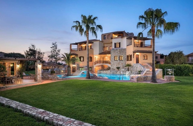 Natali Luxury Villa (Iason Villas), 9 Bedrooms, Private Pool, Garden, Next To Ma