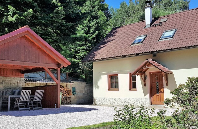 Nature & Adventure Cottage