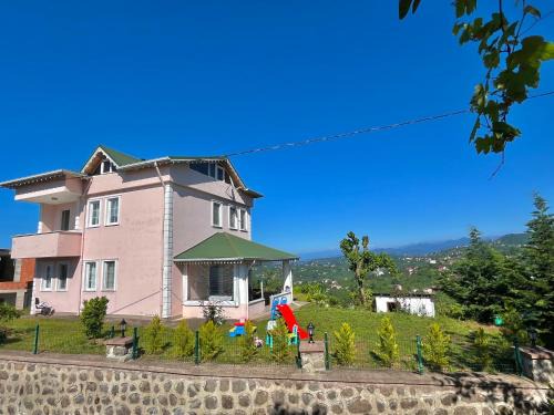 Nature Family House