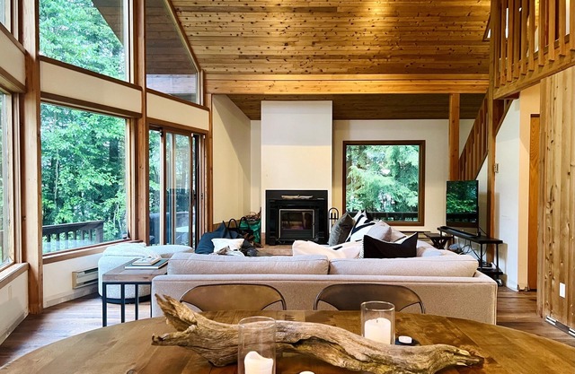 Nature lover's dream: Private Cottage on 8.5 Acres