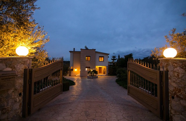 Nature Villa .