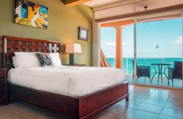 Nautilus– Oceanfront Ground-Floor Studios