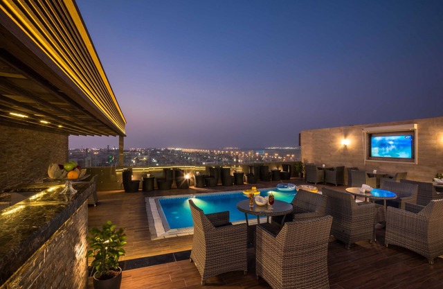 Naviti Warwick Dammam