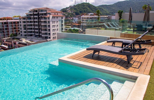 Nayri Life & Spa 509 Beautiful apt in the heart of the romantic area.