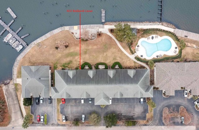 nBeautiful, ground level 3-bedroom condo with pool on scenic Lake Marion