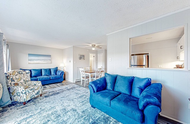 Near beach & boardwalk, with modern amenities - Golden Gate community