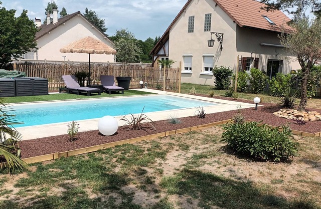 Near Châteaux & zoo de beauval: Gîte de sologne
