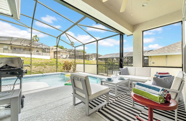 Near Disney & USF - 4BD w/Heated Pool, BBQ & Games