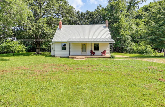 Near Hiking & Historic Sites: Jackson Home w/Yard