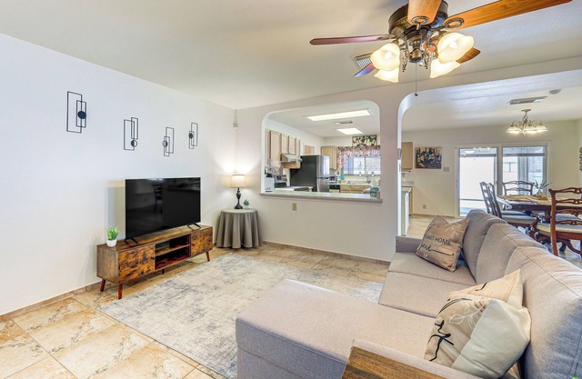 Near Medical Center: Home w/Yard in San Antonio