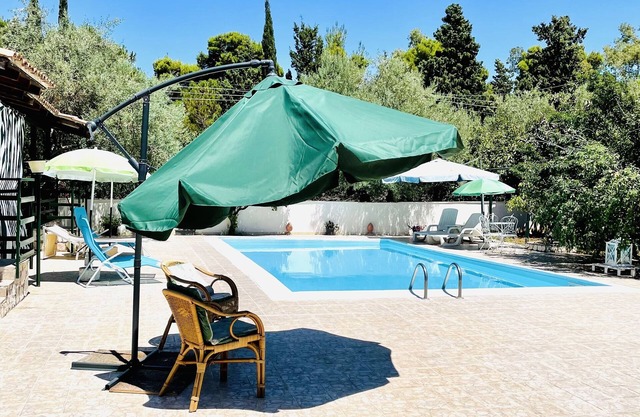Near the sea, with panoramic views, swimming pool, and garden to feel at home when you are away from home.It is recomended to families with children.