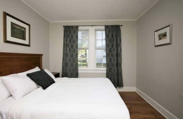 Near USC & Ft Jackson, WiFi & Pet Friendly!