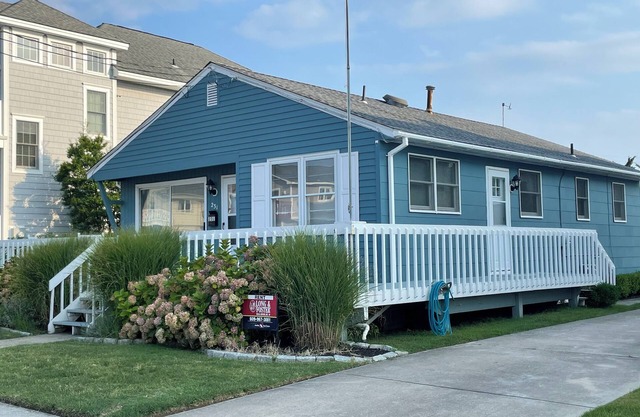 Neat as a pin and one of the best deals for a 3 bedroom in Stone Harbor!