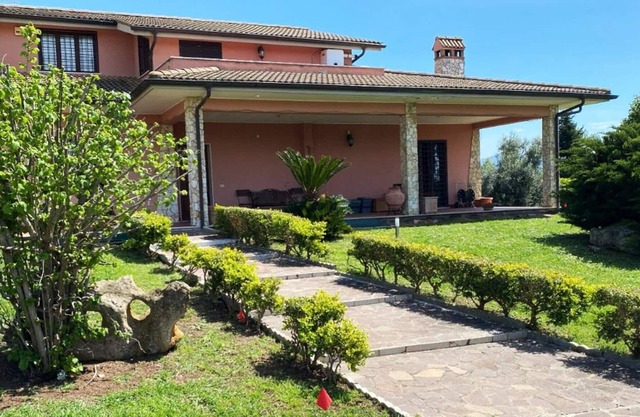 Nel Verde, A Mezz'ora Dal Centro