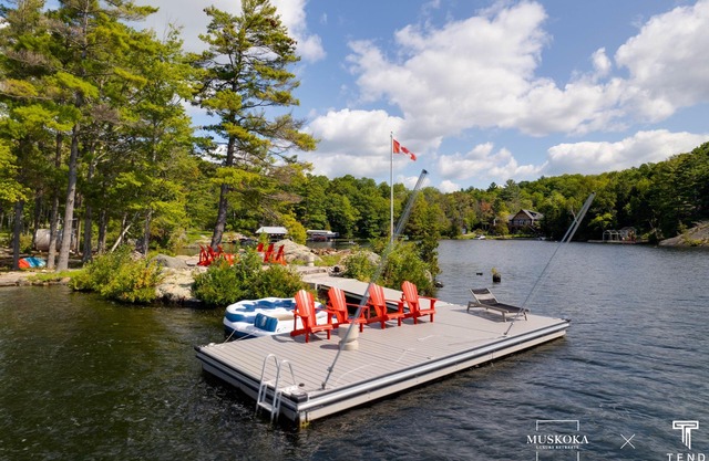 Nestled on the picturesque shores of Gloucester Pool.