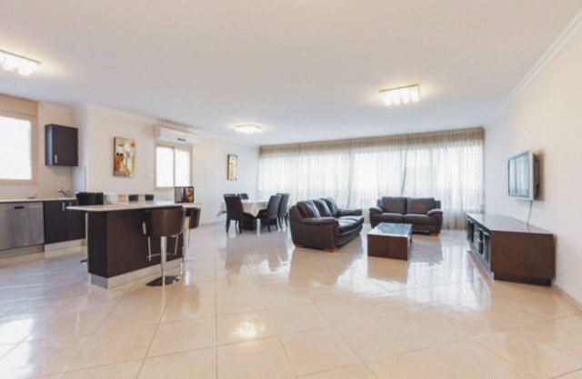 NETANYA, Sublime 4-room apartment, Dizzengof,