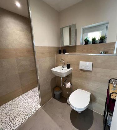 NEU! Ferienwohnung Havel-Biene