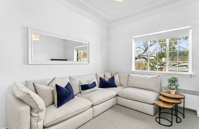 Neutral Bay - HAR10 - Harriette St - Two Bedroom Apartment