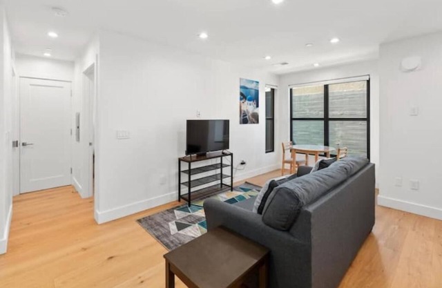 New 1 BR Condo with BBQ Grill - San Francisco Life Real Estate