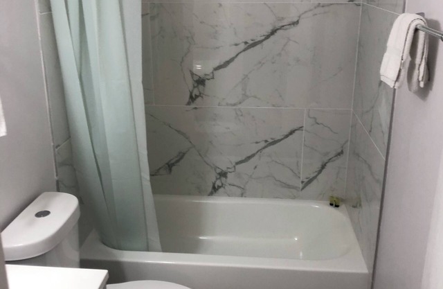 NEW 2 bed downtown FTL apartment