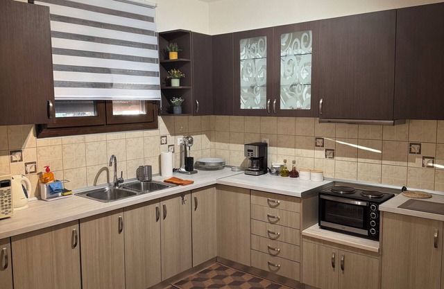 New 2 bedrooms apartment with luxury bathroom near to meteora
