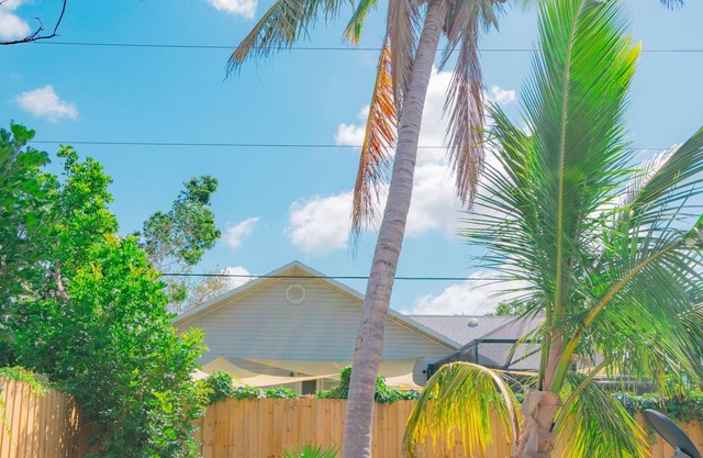 NEW - 2 BR, 2BA, & Kitchenette! Fort Myers.