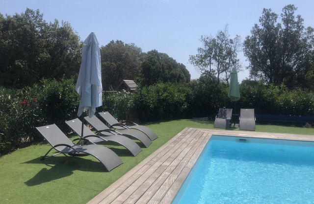 NEW: 2 semi-detached mini air-conditioned villas with heated swimming pool to share