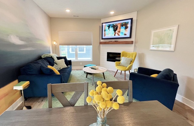 New 3 bed 4 bath home - rooftop deck, 2 car garage & porch near downtown!
