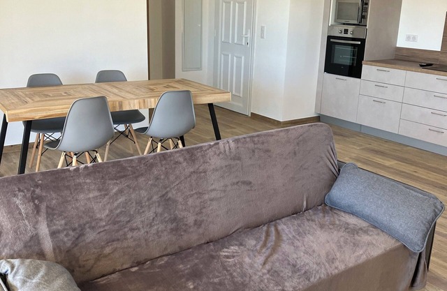 New 3-bedroom house 200m from the sea