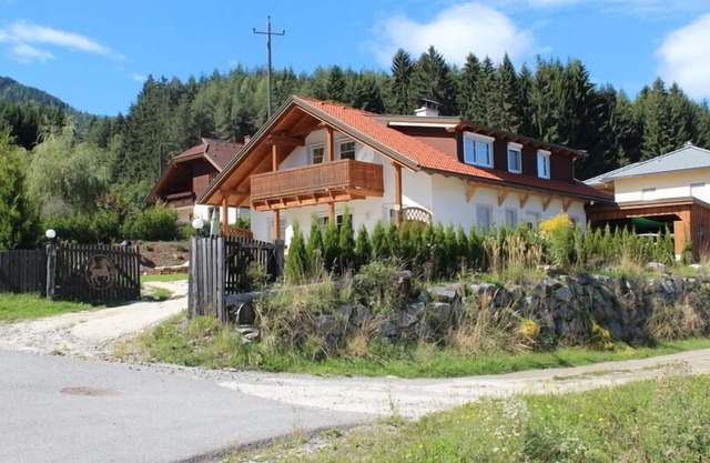 new apartment for 4 people of high standard with a view of the mountains