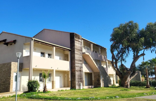 New Beach and relaxation