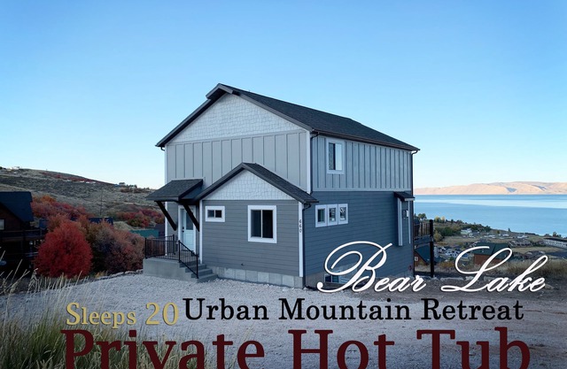 NEW Build Bear Lake Urban Mountain Retreat-Breathtaking Views & private Hot Tub