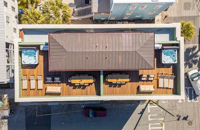 New Build - Steps to King Street