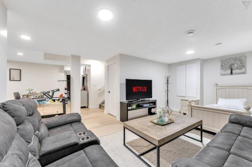 New Builtspacious Suite Bsmtgamesnetflix