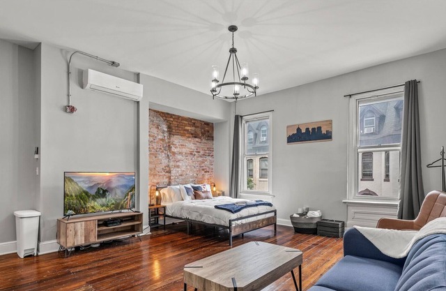 New Central Philly apartment!