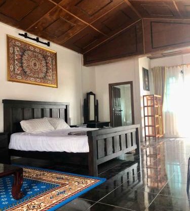 New Central Villa Garden Apart & swimming pool