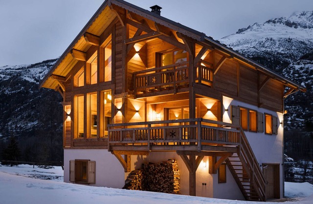 New chalet for 10, charm and comfort in Serre Chevalier