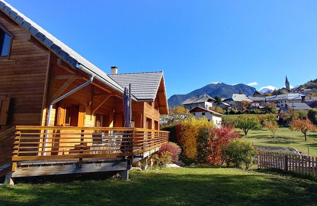 New chalet 12 people