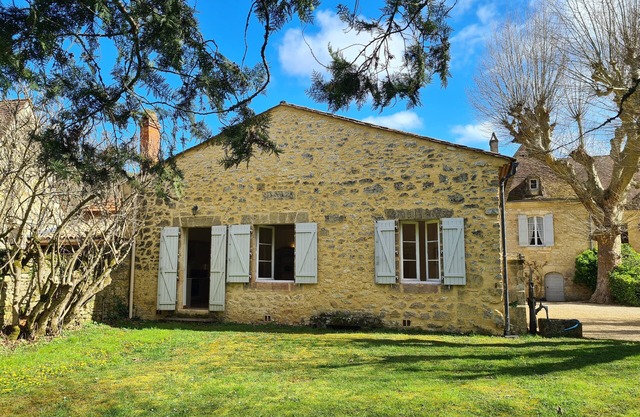 * New* Charming cottage set in the grounds of a majestic manor house,
