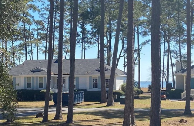 NEW!! CHARMING SEA'S THE DAY COTTAGE