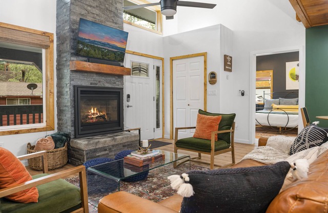 New Construction! 4BR/3BA Chalet+Loft+SPA