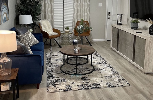 ** NEW Convenient Cozy Home 15 mins from Downtown Dallas