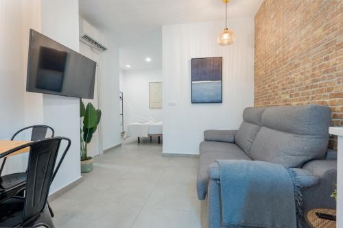 New Cozy Apartment Next To Sta 2