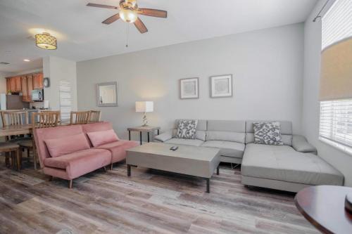 New! Fabulous Vista Cay Casa Bella Near all Theme Parks, and walk to the Convention Center