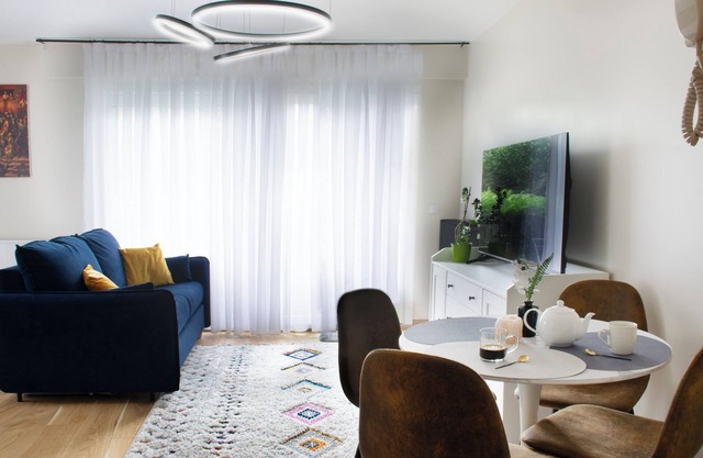 New Flat near Paris with Secure Parking 7' to RER B direct line CDG ORY