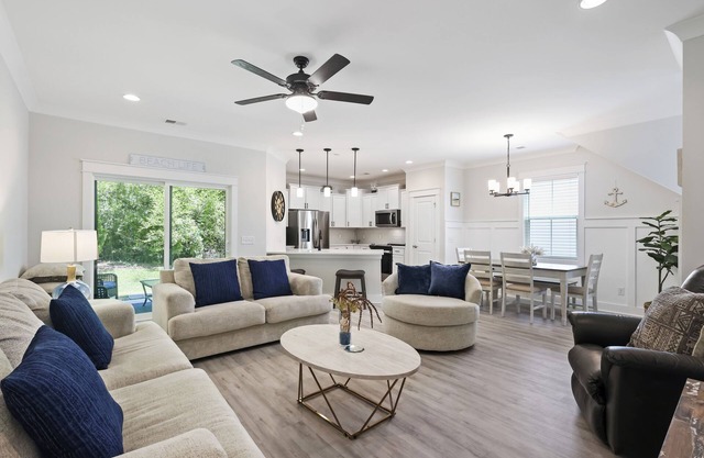 New Four BR Luxury Vacation Home on Hilton Head Beach Gear included