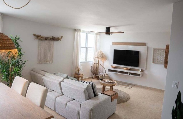 NEW! Fully Remodeled Condo with Ocean Views