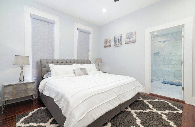 New - Gorgeous Historic Home near downtown