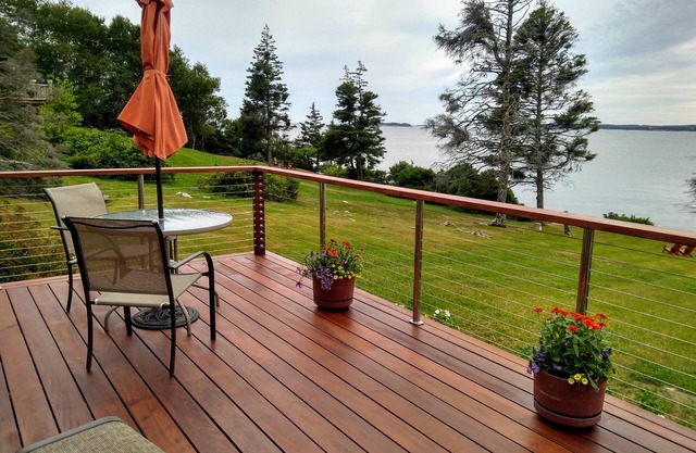 New Harbor/Pemaquid Point Oceanfront Cottage
