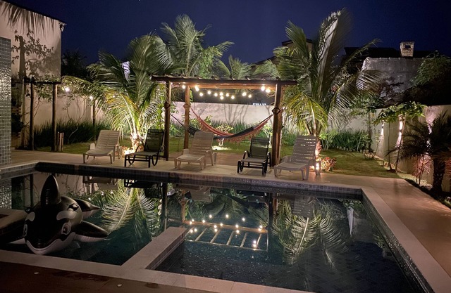 New house with 3 air-conditioned suites, 5 bathrooms. We only rent to families